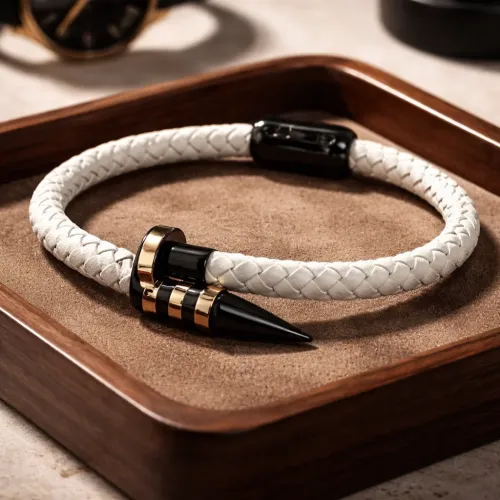 AERO BLANC WHITE LEATHER BRACELET SPIKE DETAIL