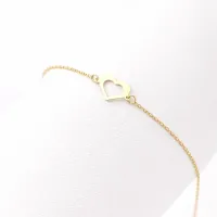 Heart – 18K Gold Minimalist Heart Bracelet