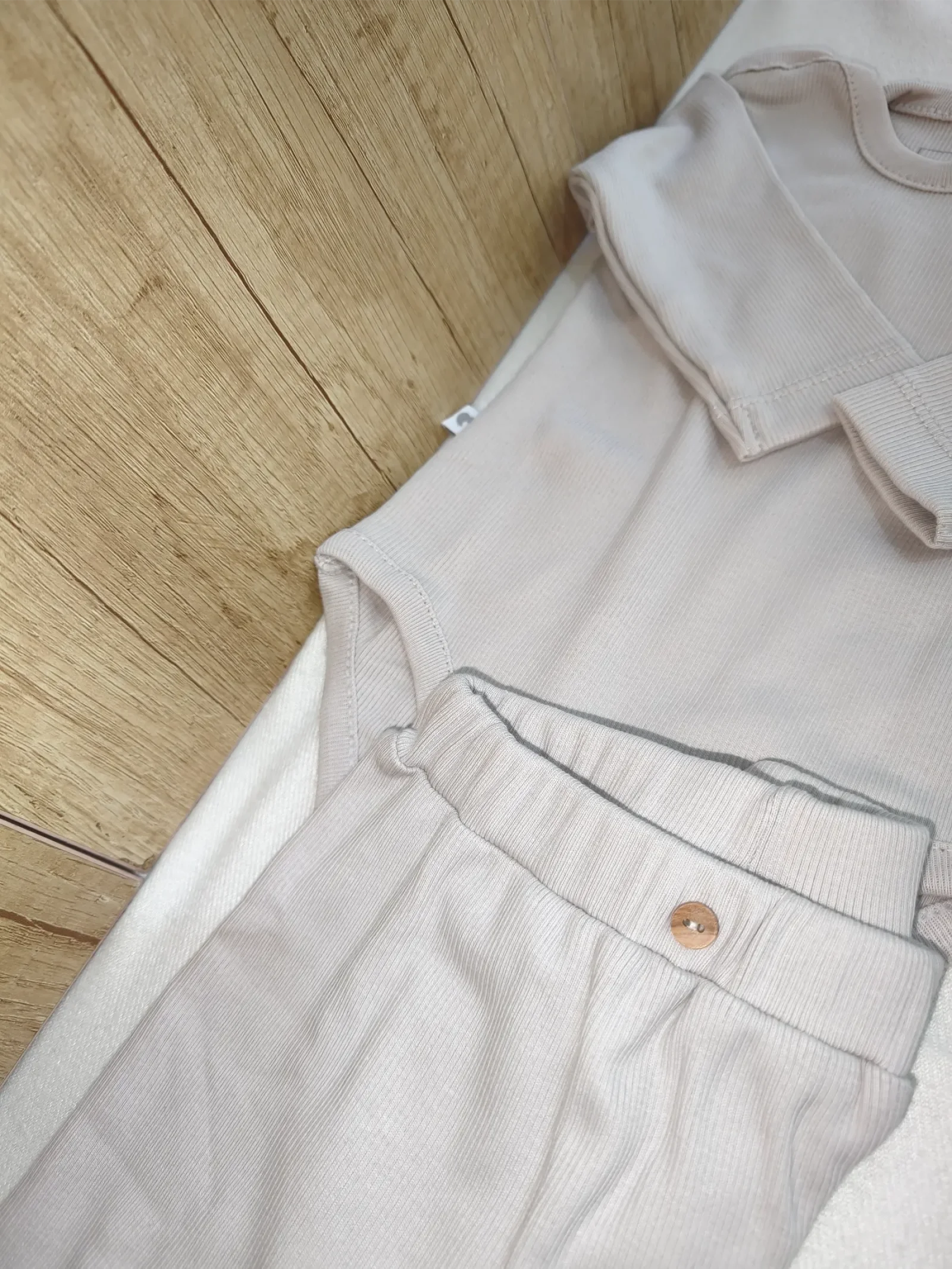 Basic Set Of 4 pcs