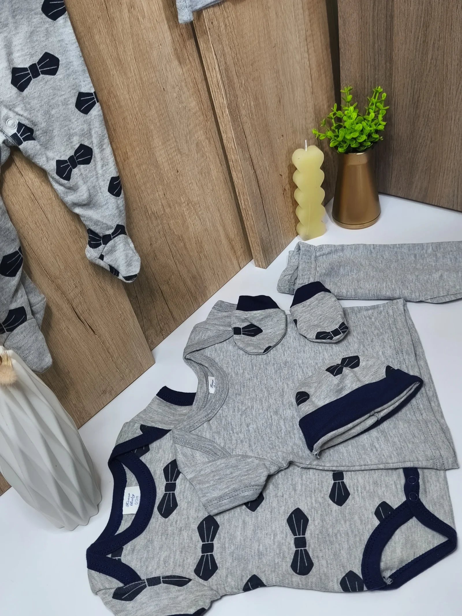 Comfy Chic Set Of 8 pcs