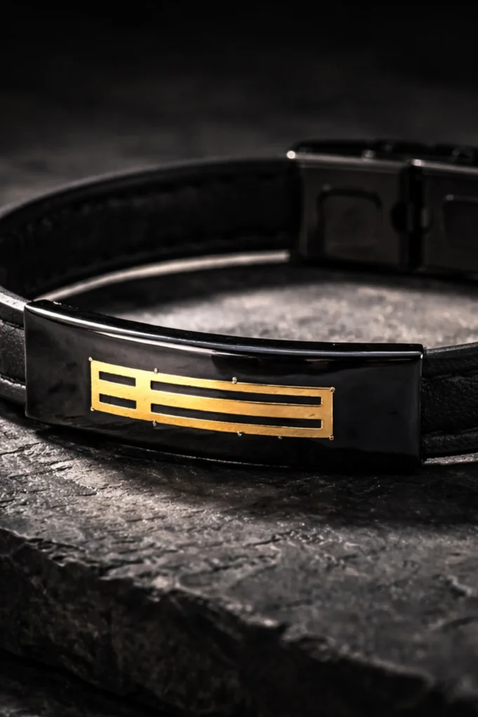 AXIS NOIR 18K GOLD CROSS MEN’S BRACELET