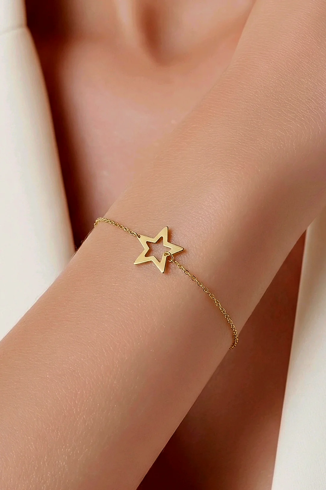 CELESTIAL STAR BRACELET – 18K GOLD BRACELET
