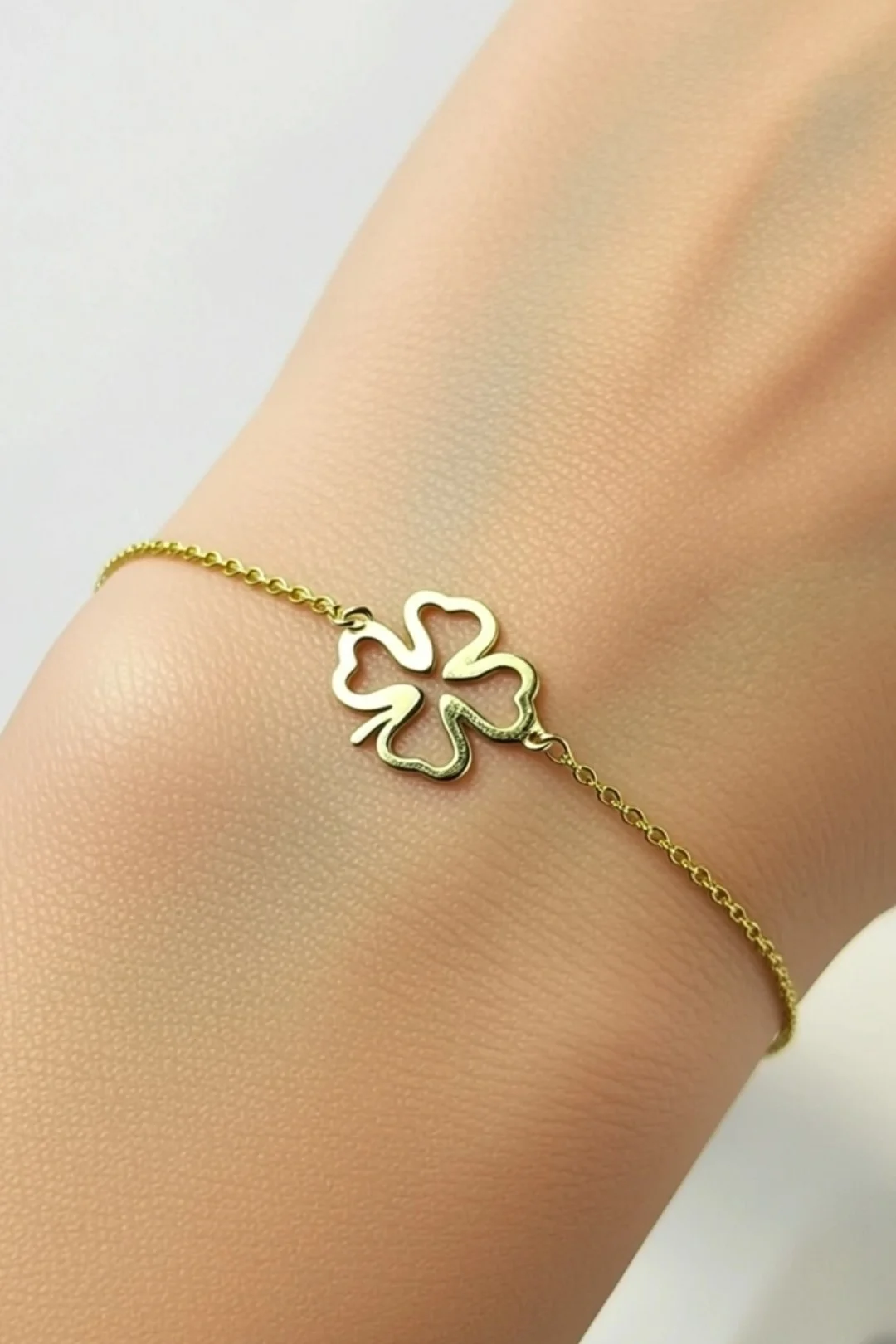 CLOVER BRACELET – 18K GOLD LUCKY BRACELET