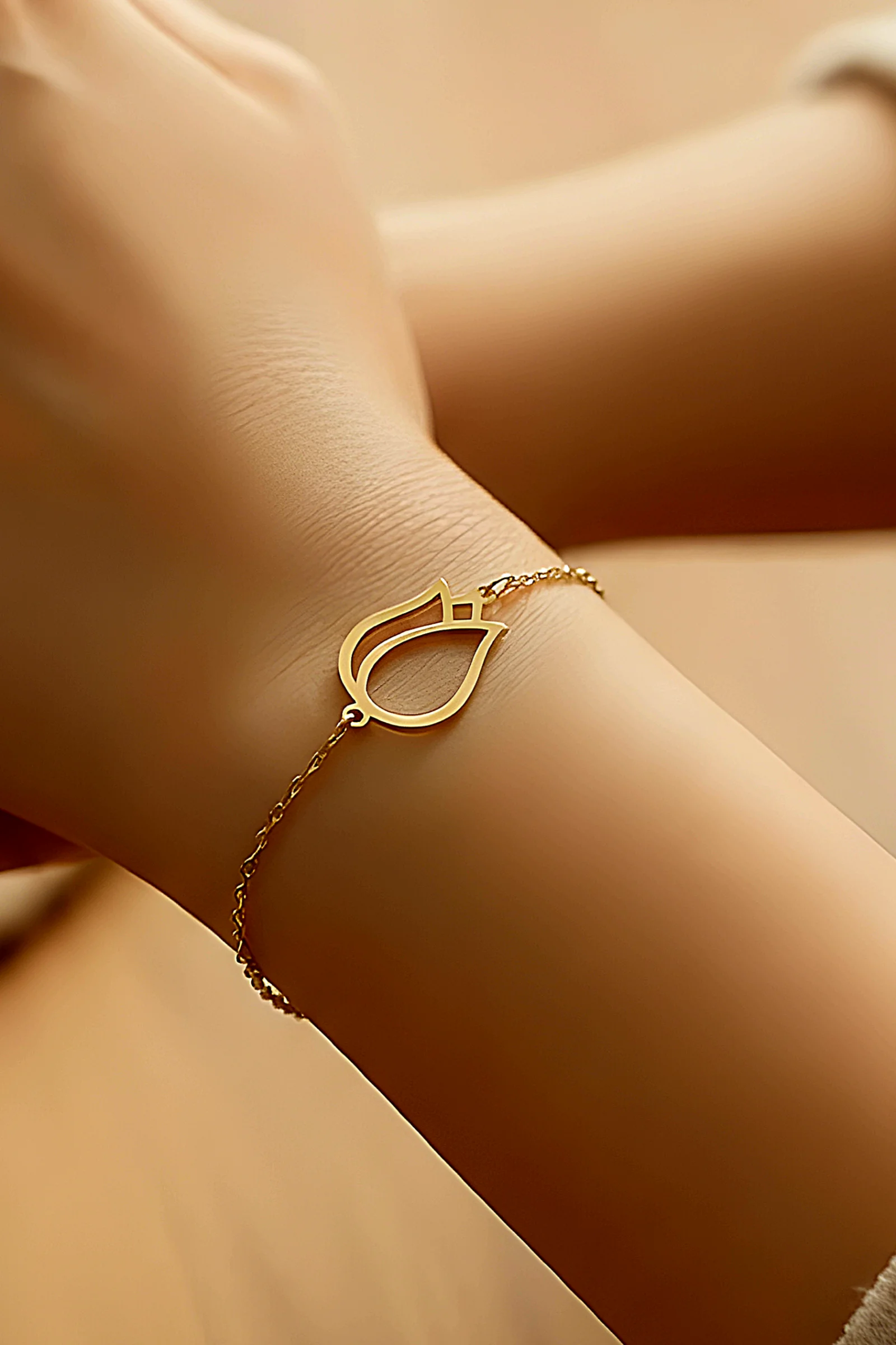 ETERNAL TULIP + BEADS 18K GOLD FLORAL BRACELET